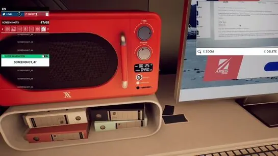 The Lab's red microwave with 25 minutes and 450 set on its display